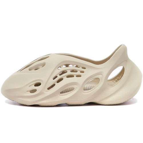 adidas Originals Yeezy Foam Runner "Sand" (FY4567) [1]