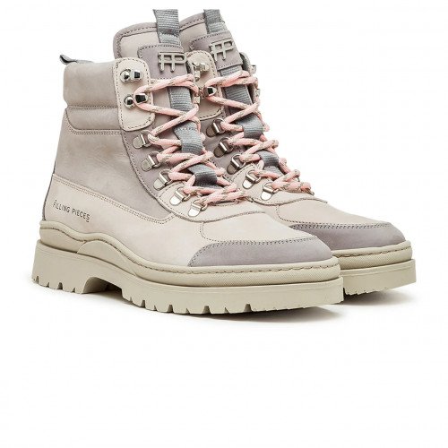 Filling Pieces Mountain Boot Rock (63328391797) [1]