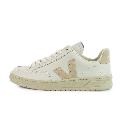 Veja V-12 Leather (XD0202335) [1]