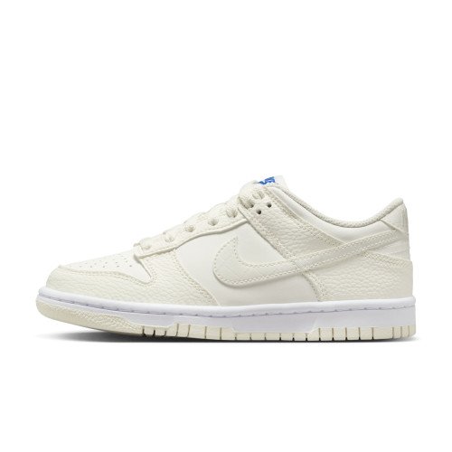 Nike Dunk Low SE (FV7472-100) [1]