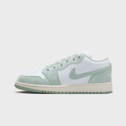 Nike Jordan Air Jordan 1 Low SE (GS) (FN9137131) [1]