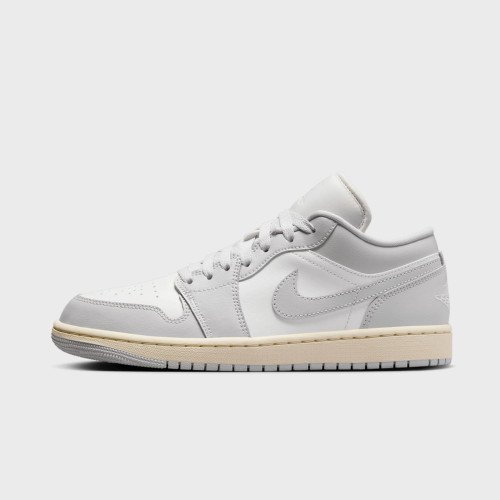 Nike Jordan WMNS Air Jordan 1 Low (DC0774103) [1]