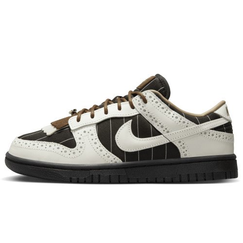 Nike WMNS DUNK LOW LX (FV3642-010) [1]