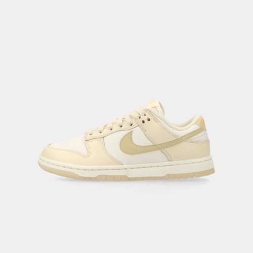 Nike WMNS Dunk Low (FZ2552-100) [1]