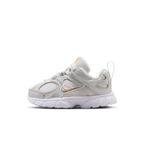 Nike V5 RNR (HQ6413-104) [1]