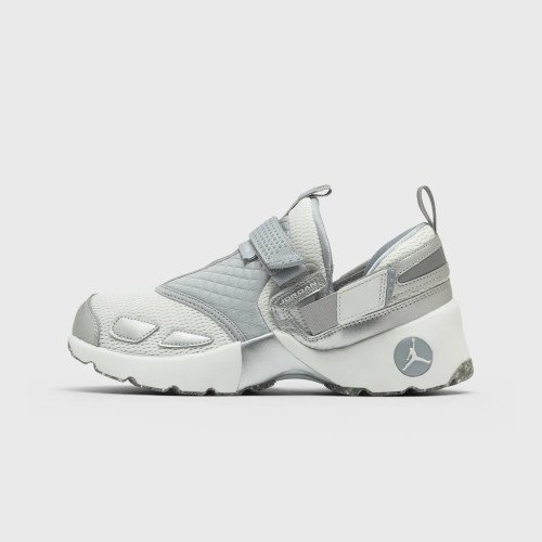 Nike Jordan Wmns Trunner LX (HQ2164-004) [1]