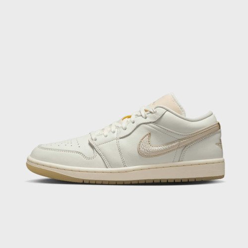 Nike Jordan WMNS Air Jordan 1 Low SE (HV5157100) [1]