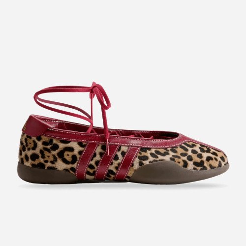 adidas Originals Women s Taekwondo Mei Ballet Shoes Off White / Team Victory Red (KJ0647) [1]