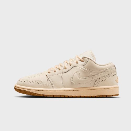 Nike Jordan Air Jordan 1 Low SE (IO0759100) [1]