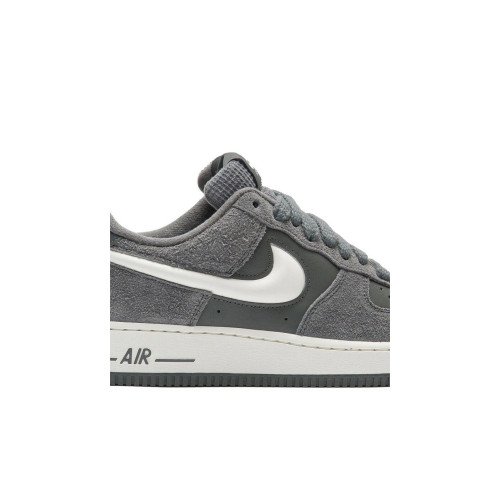 Nike AIR FORCE 1 '07 LV8 (IX7786-001) [1]