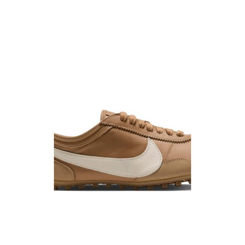Nike WMNS Moon Shoe OG Leather (IU3162-200) [1]