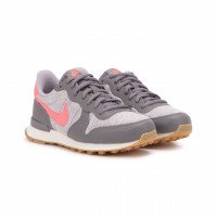 Nike WMNS Internationalist (828407-020)