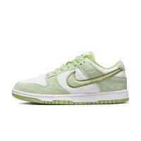 Nike WMNS Dunk Low "Fleece Green" (DQ7579-300)