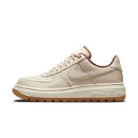 Nike Air Force 1 Luxe (DB4109-200)