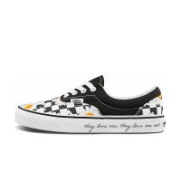 Vans Love Me/ Love Me Not Era Shoes ((love Me/ Love Me Not) Daisy/true ) Weiß, Größe 34.5 (VN0A5KX5B0B)