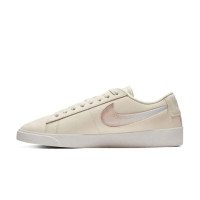 Nike Blazer Low LX (AV9371-100)