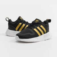 adidas Originals Multix (Q47172)