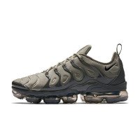 Nike AIR VAPORMAX PLUS (AT5681-001)