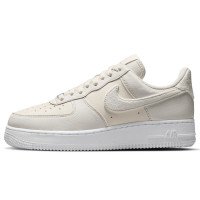 Nike Air Force 1 '07 SE Suede (HQ3905-001)