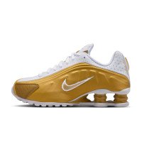 Nike Shox R4 (CW2626-700)