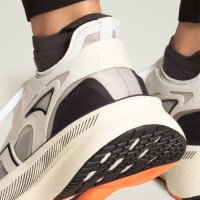 adidas Originals adidas by Stella McCartney Ultraboost 5 (JR0665)