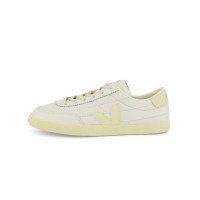 Veja O.t. Leather (FU2020709A)