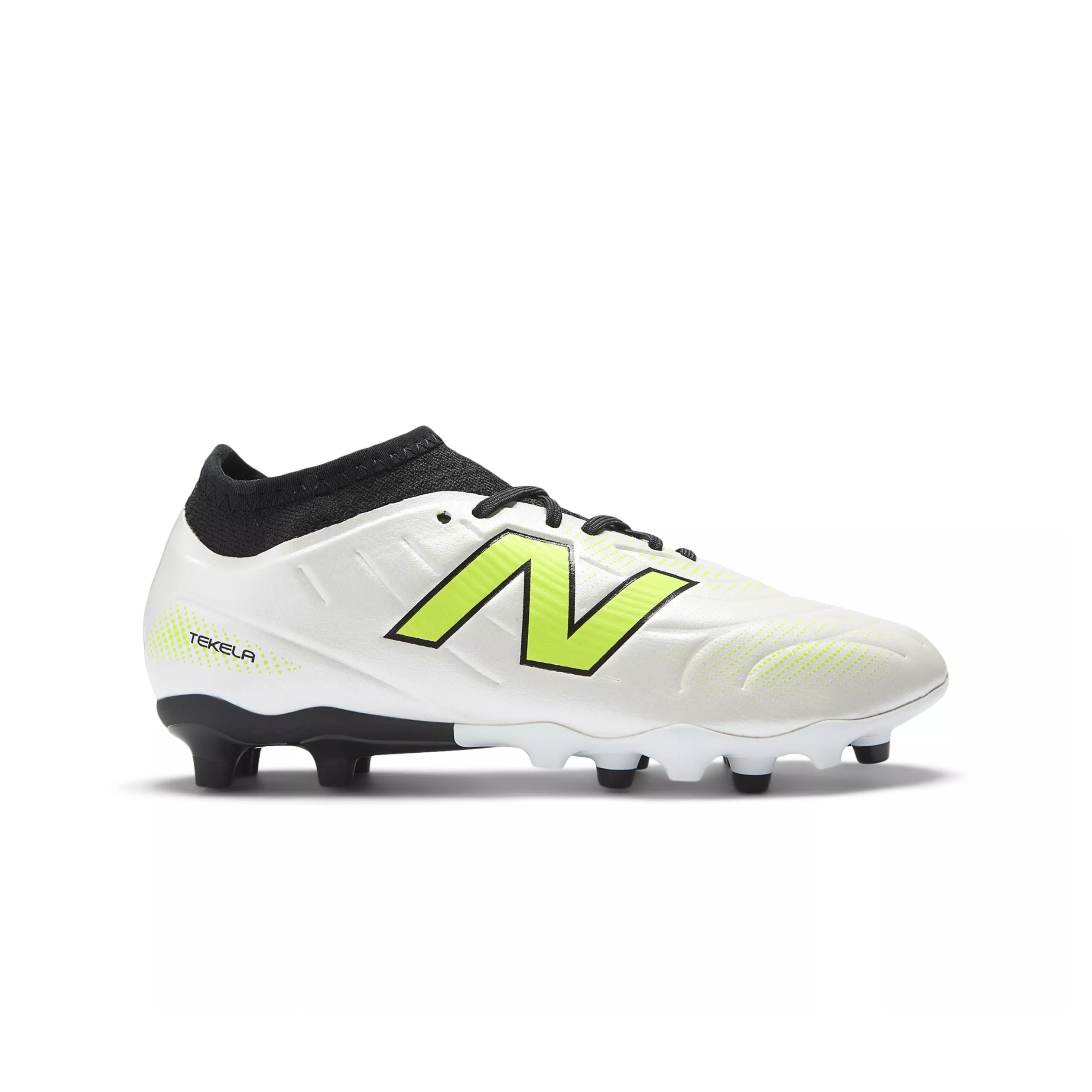 New Balance TEKELA TEAM LOW LACED JNR FG V5 (SJT3FSP5)