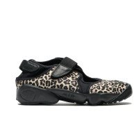 Nike WMNS AIR RIFT (IR5696-010)