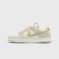 Nike Wmns Dunk Low SE (IH2479-101)