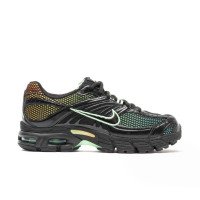 Nike WMNS AIR MAX MOTO 2K FADE (IV5674-001)