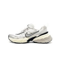 Nike Nike WMNS V2K Run (FD0736-100)