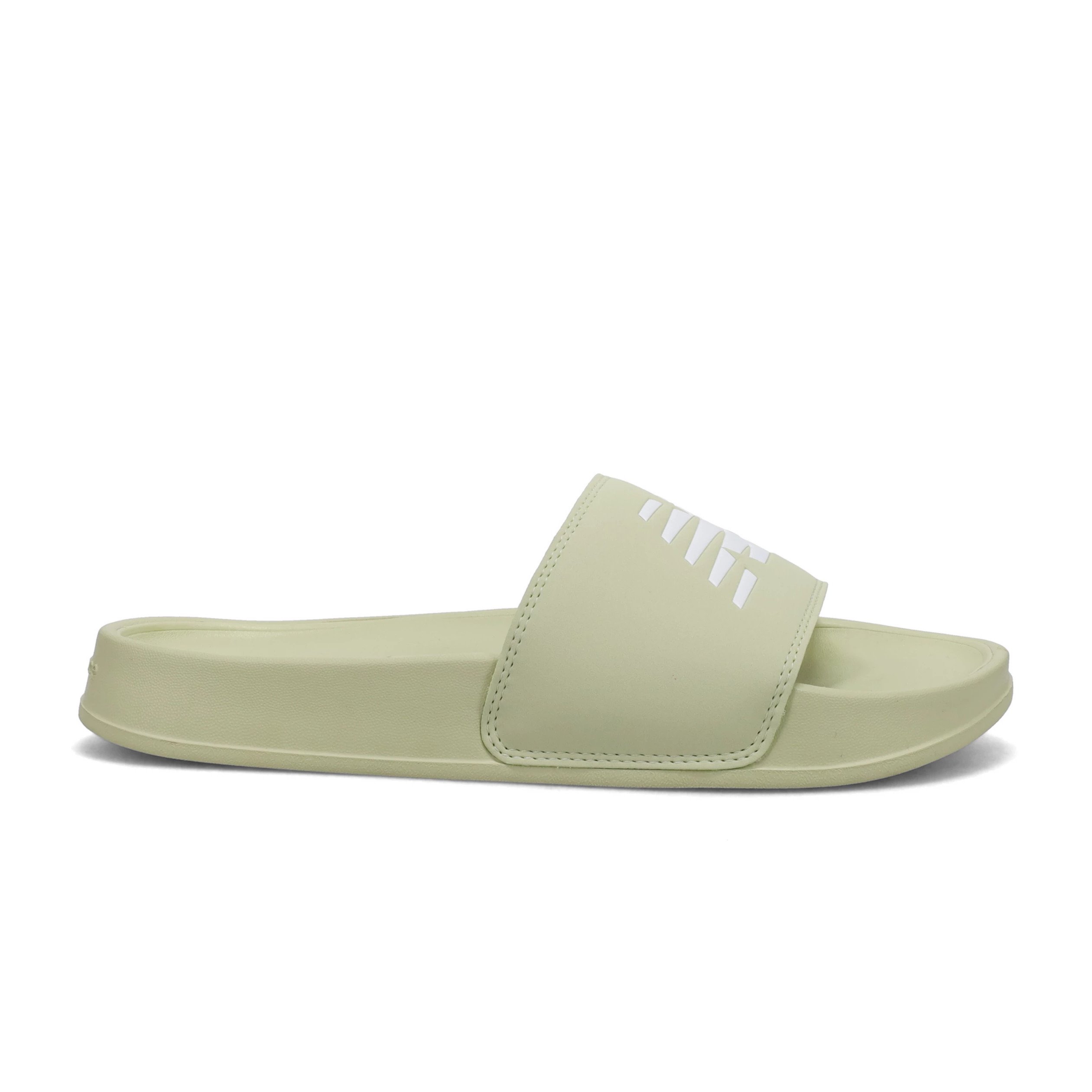 Thumbnail of New Balance 200 (SWF200D2) [1]